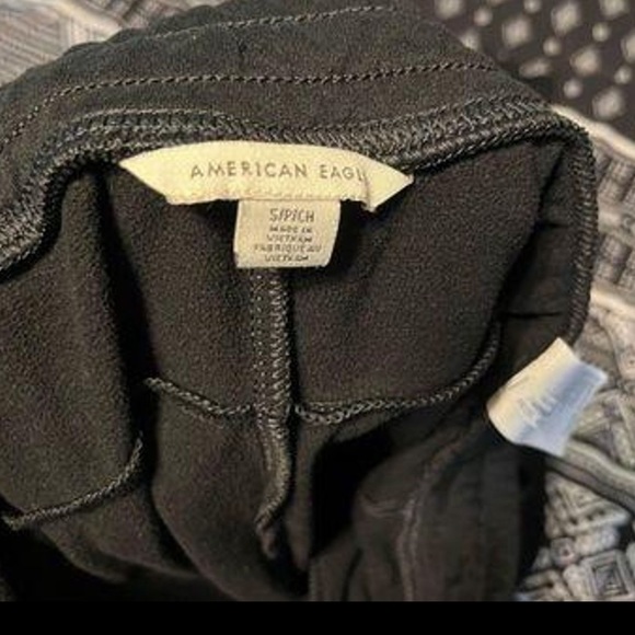 American Eagle Joggers - Picture 2 of 2